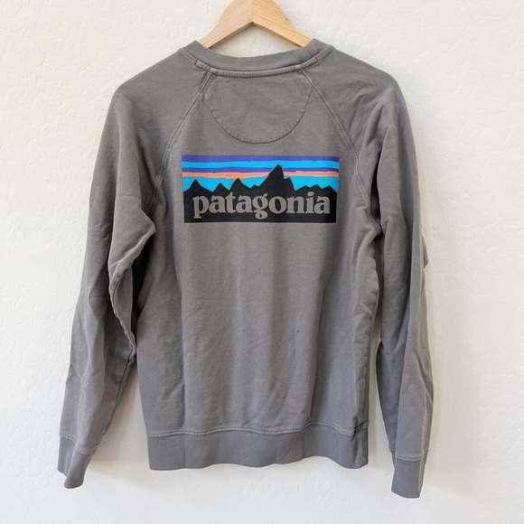 Patagonia Dark Grey Floral Embroidered Organic Cotton Crewneck - Picture 3 of 9